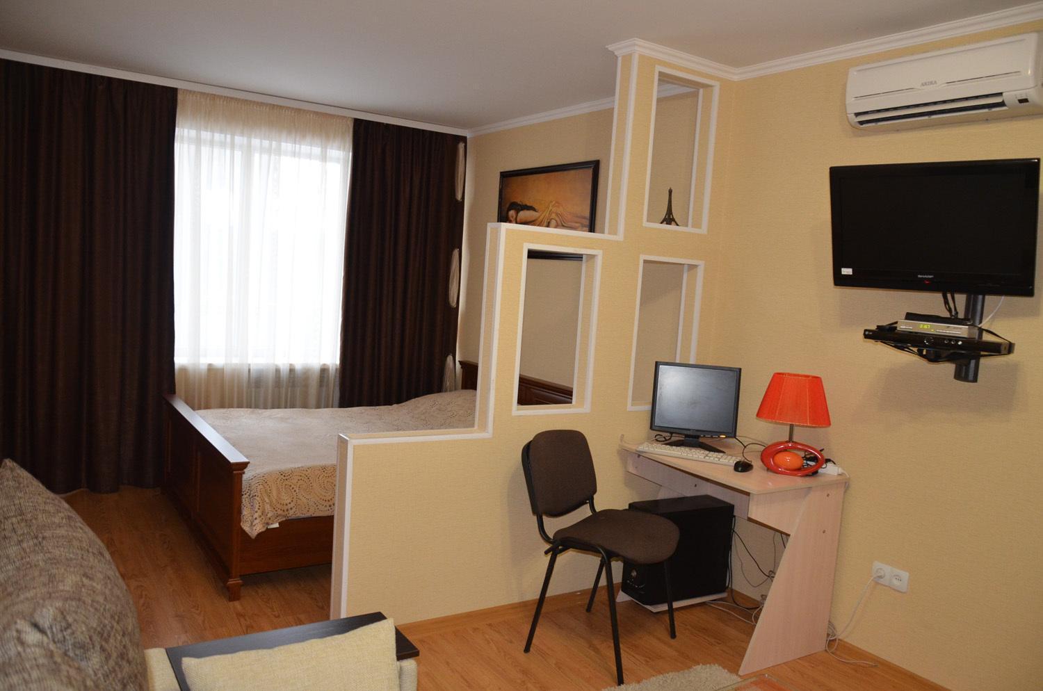 In The City Centre Of Nikolaev Apartment *