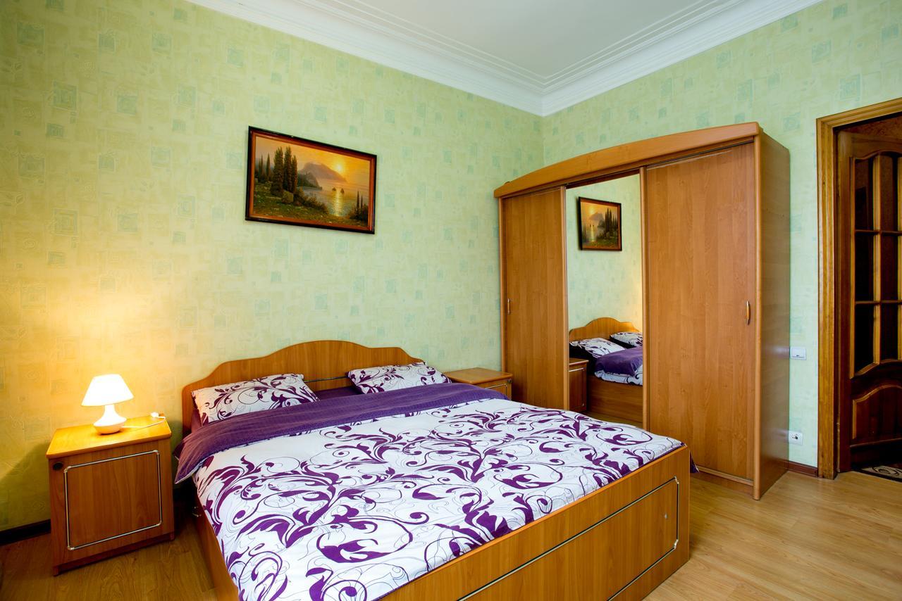 In The City Centre Of Nikolaev Apartment *